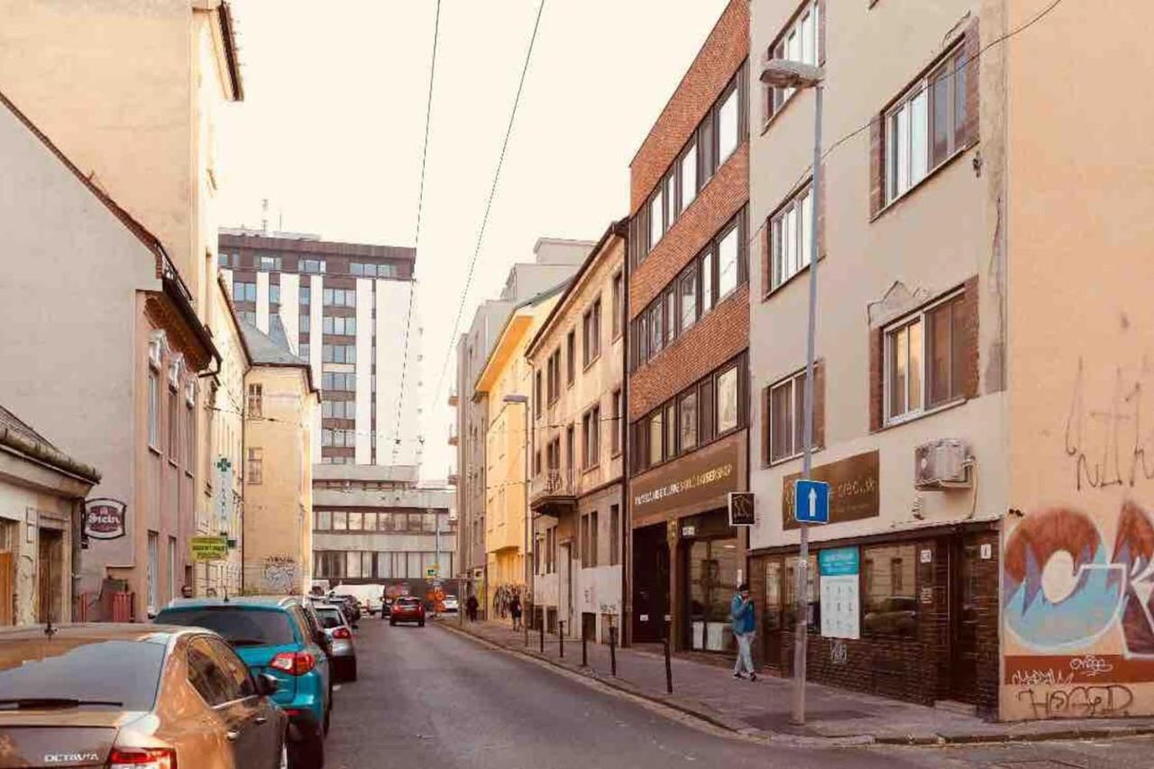 Second Home In Heart Of Bratislava Exterior foto
